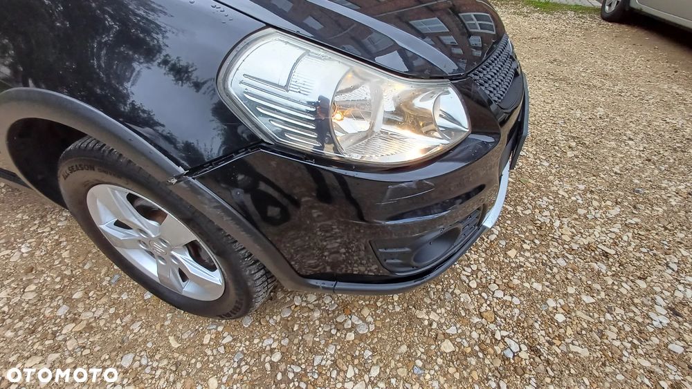 Suzuki SX4 1.6 Comfort 4WD - 23