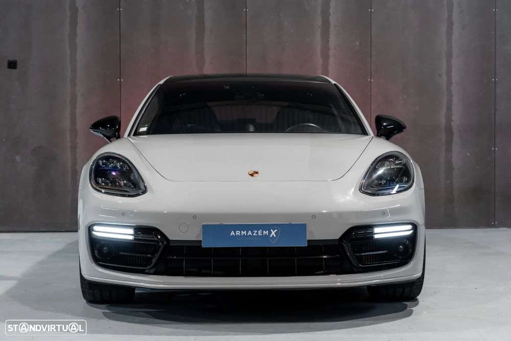 Porsche Panamera Sport Turismo - 3