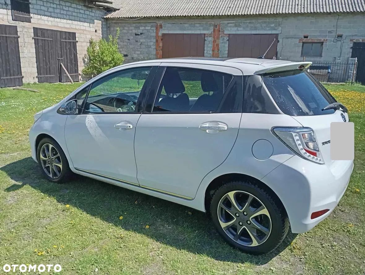 Toyota Yaris - 1