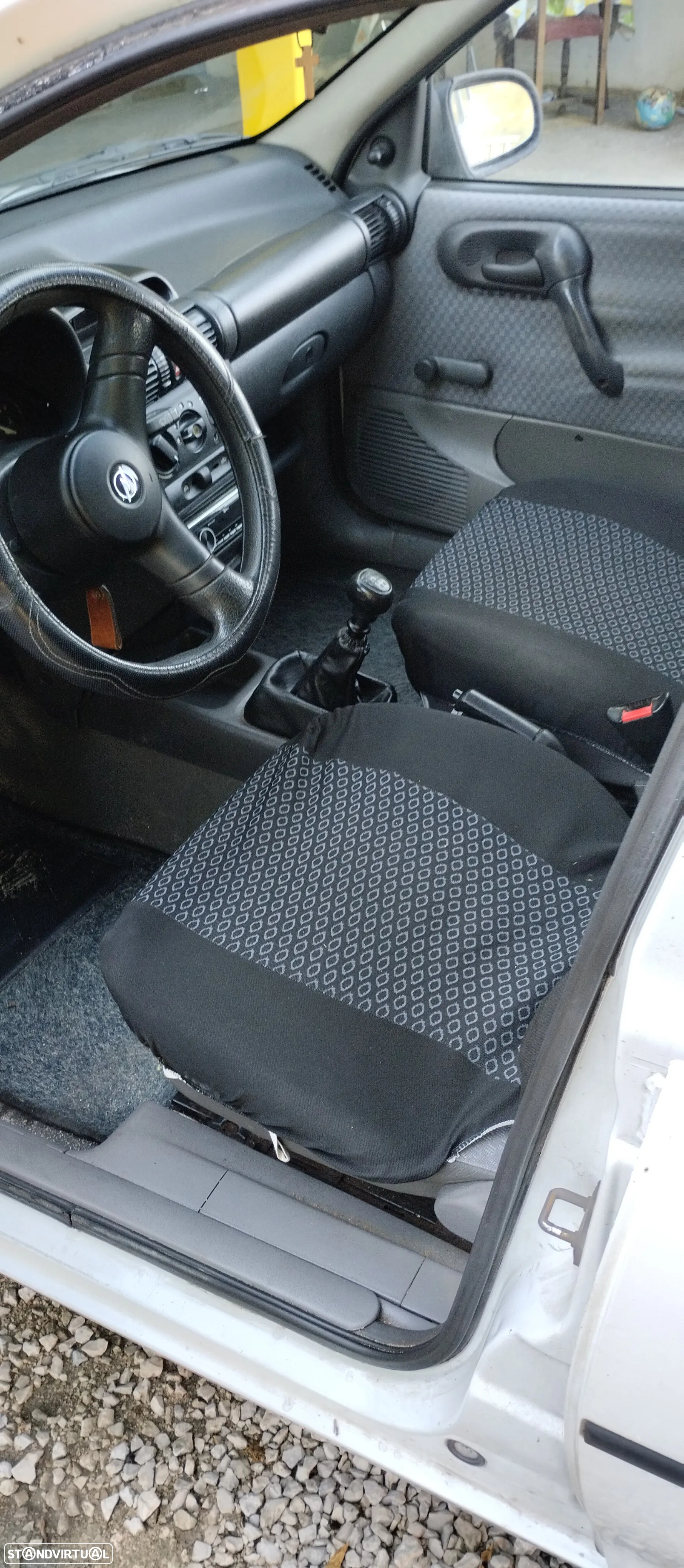 Opel Corsa 1.2 Swing - 2