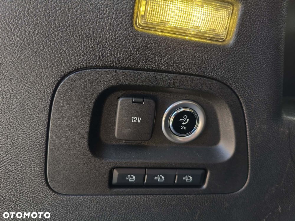 Ford S-Max 2.0 EcoBoost Titanium - 29