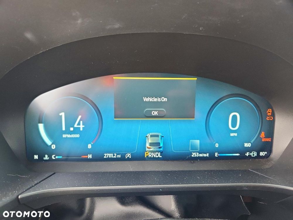 Ford Escape 2.0 EcoBoost AWD Titanium - 11