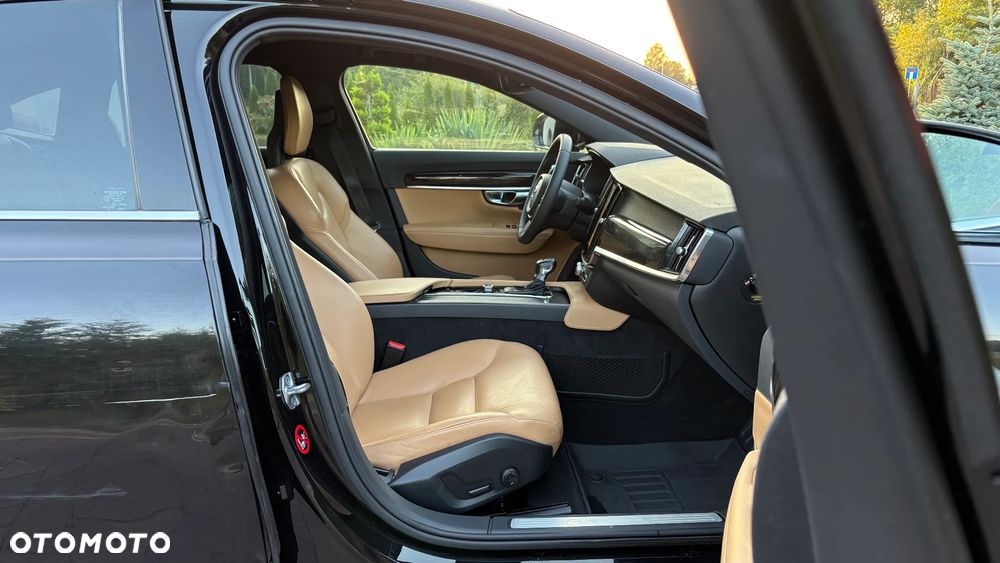 Volvo S90 D4 Momentum - 33