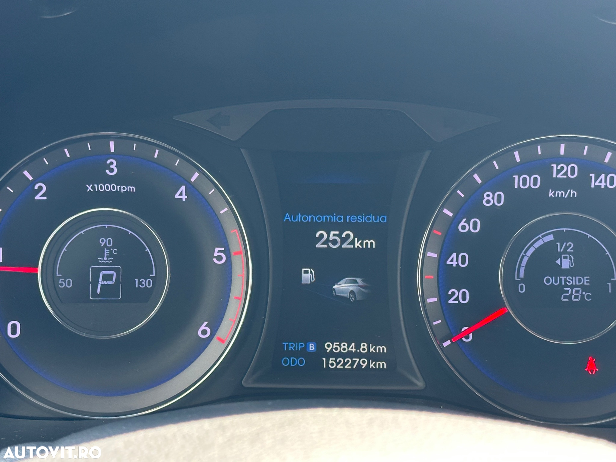 Hyundai i40 i40cw 1.7 CRDi Automatik Style - 34