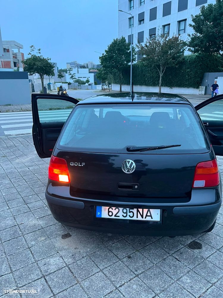 VW Golf 1.4i Confort - 12
