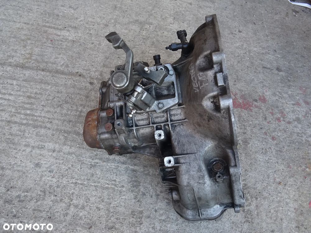 F17 C394 SKRZYNIA BIEGÓW OPEL ASTRA H MERIVA ZAFIRA VECTRA C SIGNUM 1,8