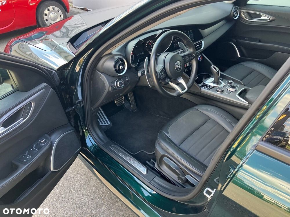 Alfa Romeo Giulia - 6