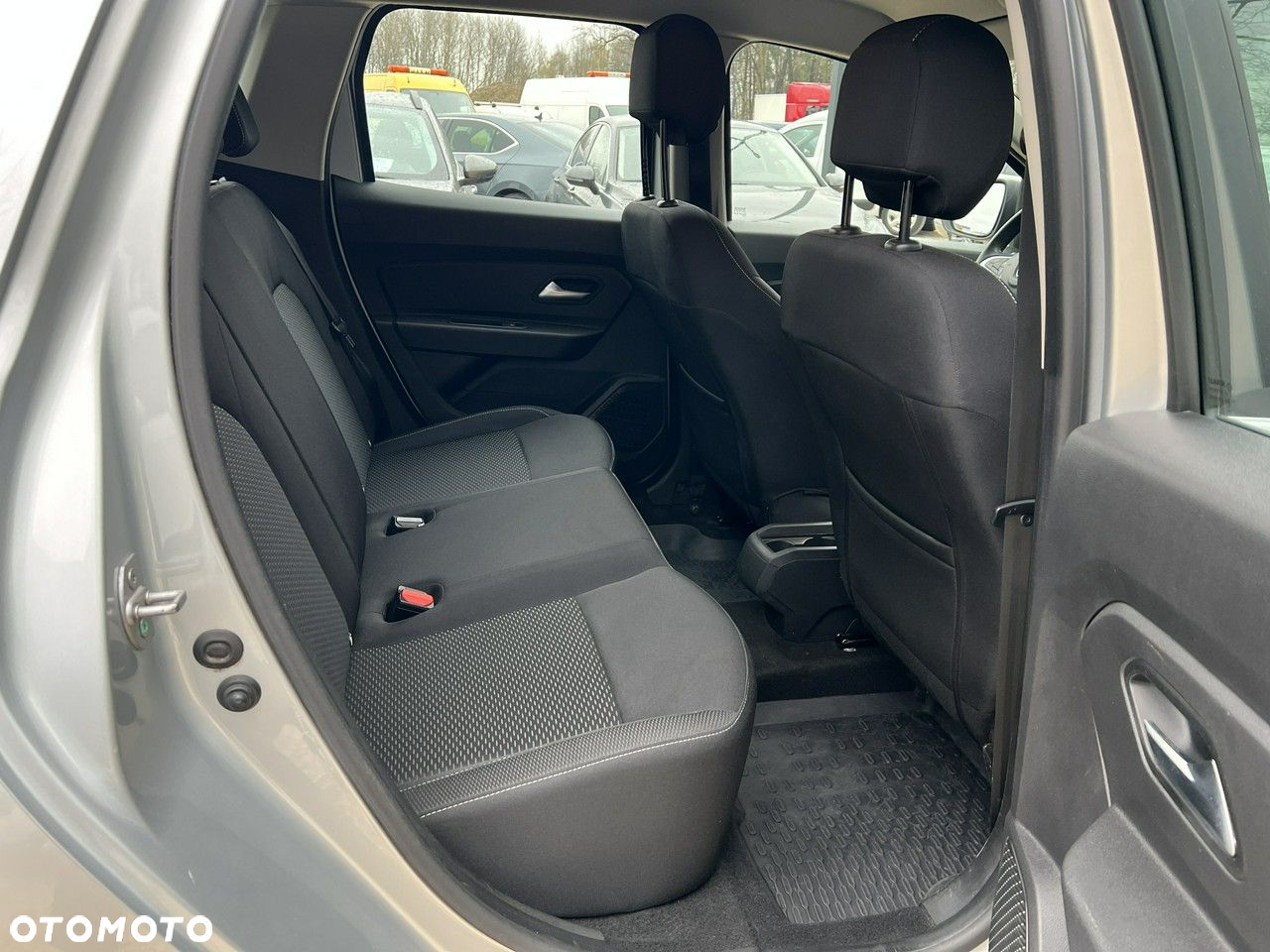 Dacia Duster 1.6 SCe Ambiance 4x4 S&S - 15