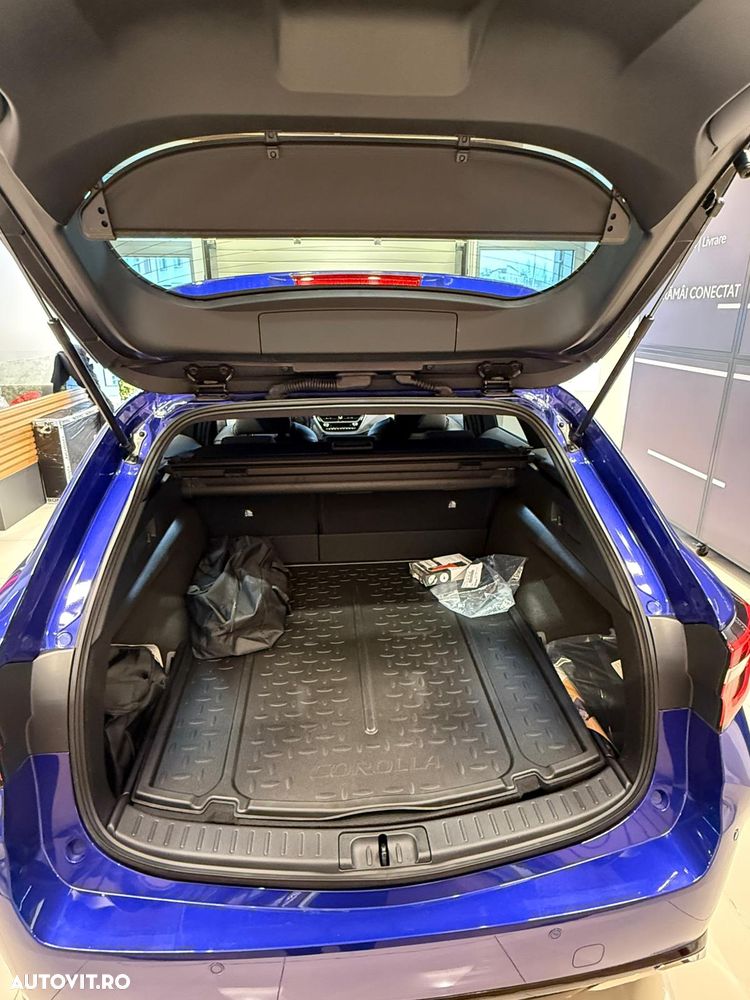 Toyota Corolla 1.8 HSD Dynamic - 3