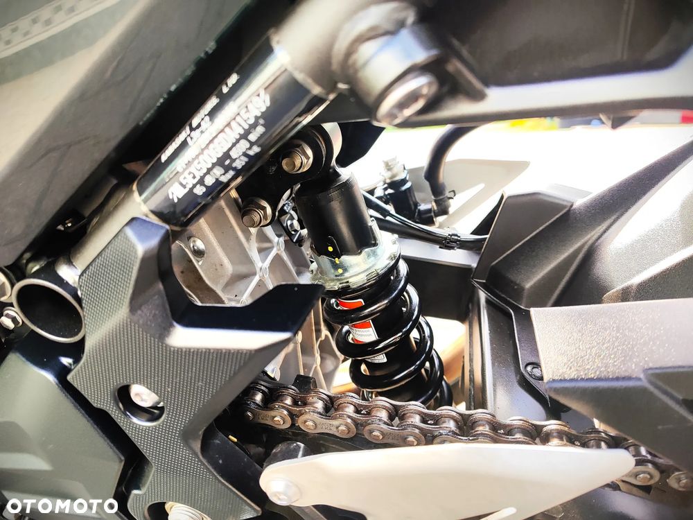 Kawasaki Ninja 500 - 19