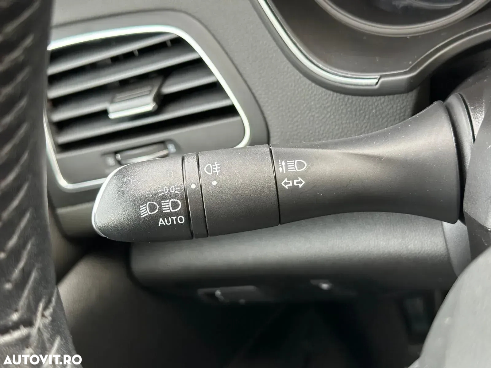 Renault Megane Blue dCi 116 EDC Zen - 33
