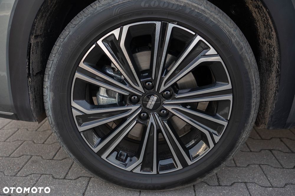 Geely Starray EM-i 1.5 PHEV Max - 5