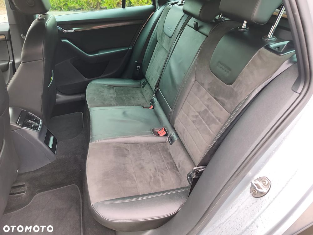 Skoda Octavia 2.0 TDI 4x4 DSG Scout - 15