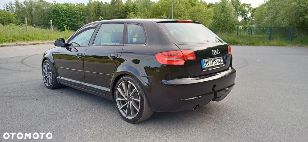 Audi A3 Sportback 2.0 TDI DPF Attraction - 9