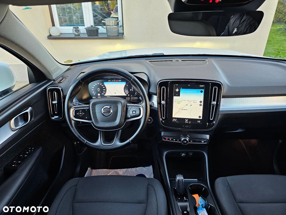 Volvo XC 40 D3 SCR Momentum - 26