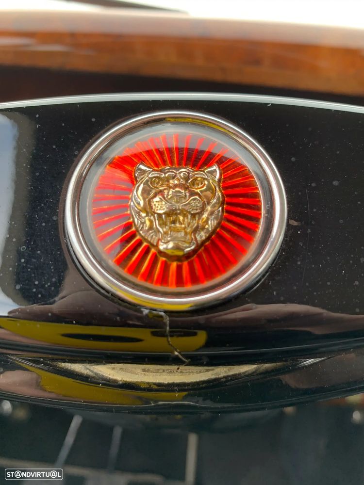 Jaguar MK II - 23