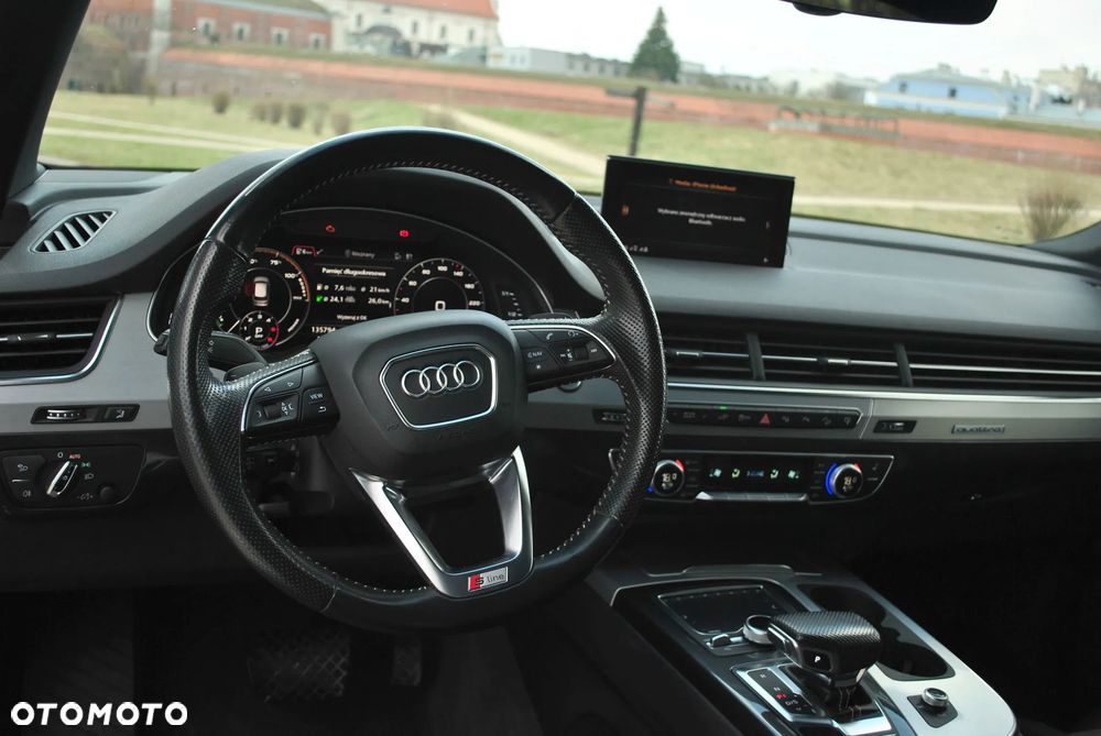 Audi Q7 - 19