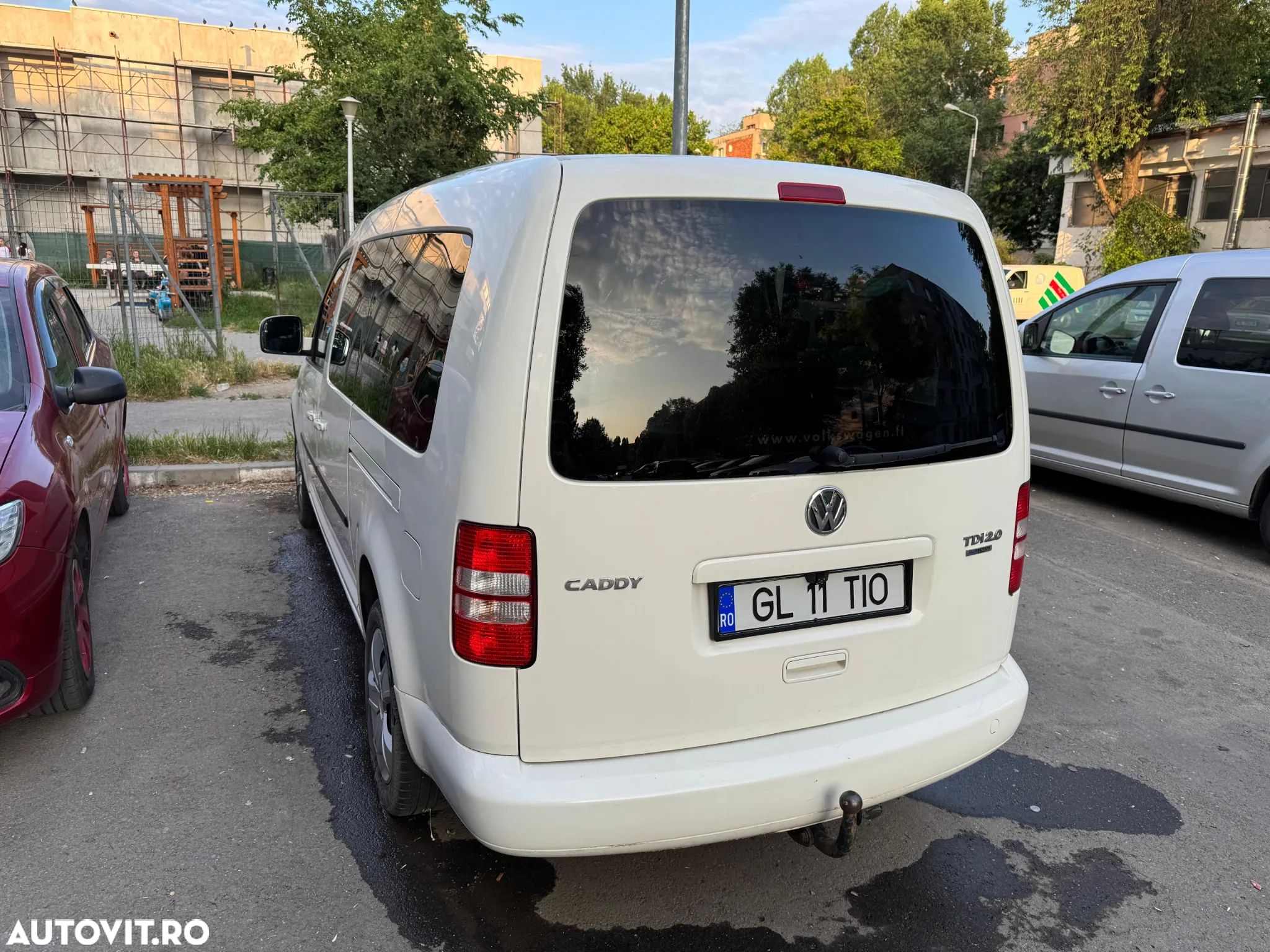Volkswagen Caddy 2.0 TDI Comfortline - 12