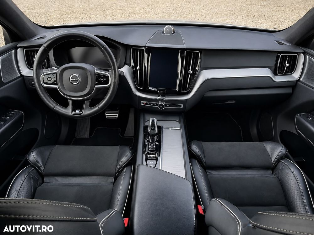 Volvo XC 60 T8 Twin Engine AWD R-Design - 12