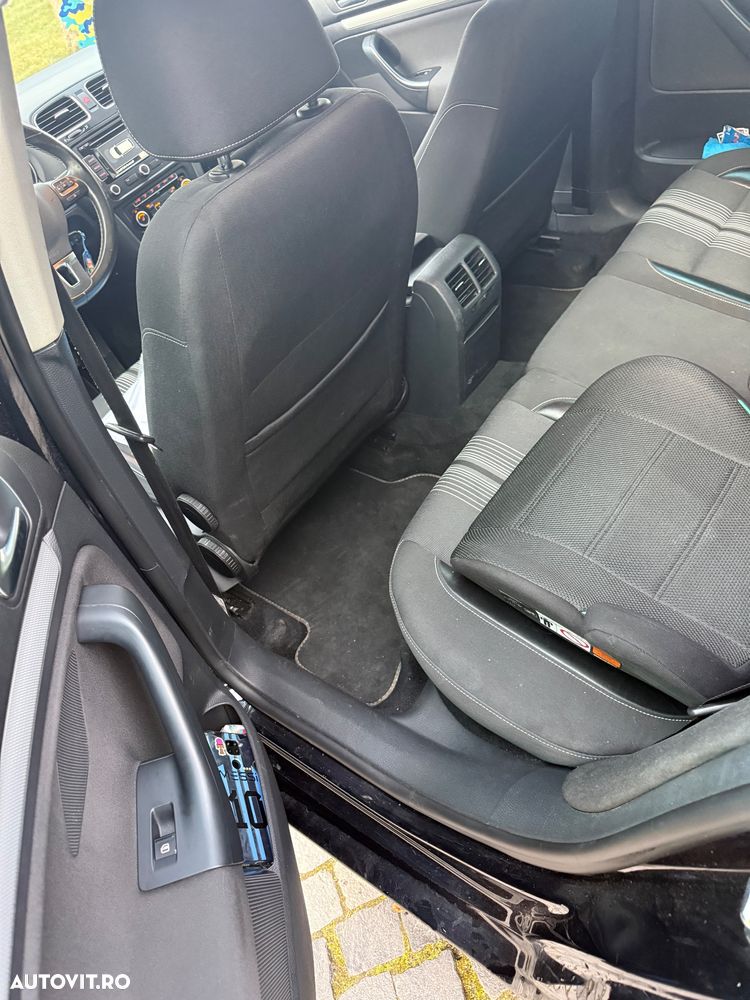 Volkswagen Golf 1.6 TDI DPF BlueMotion Technology MATCH - 28