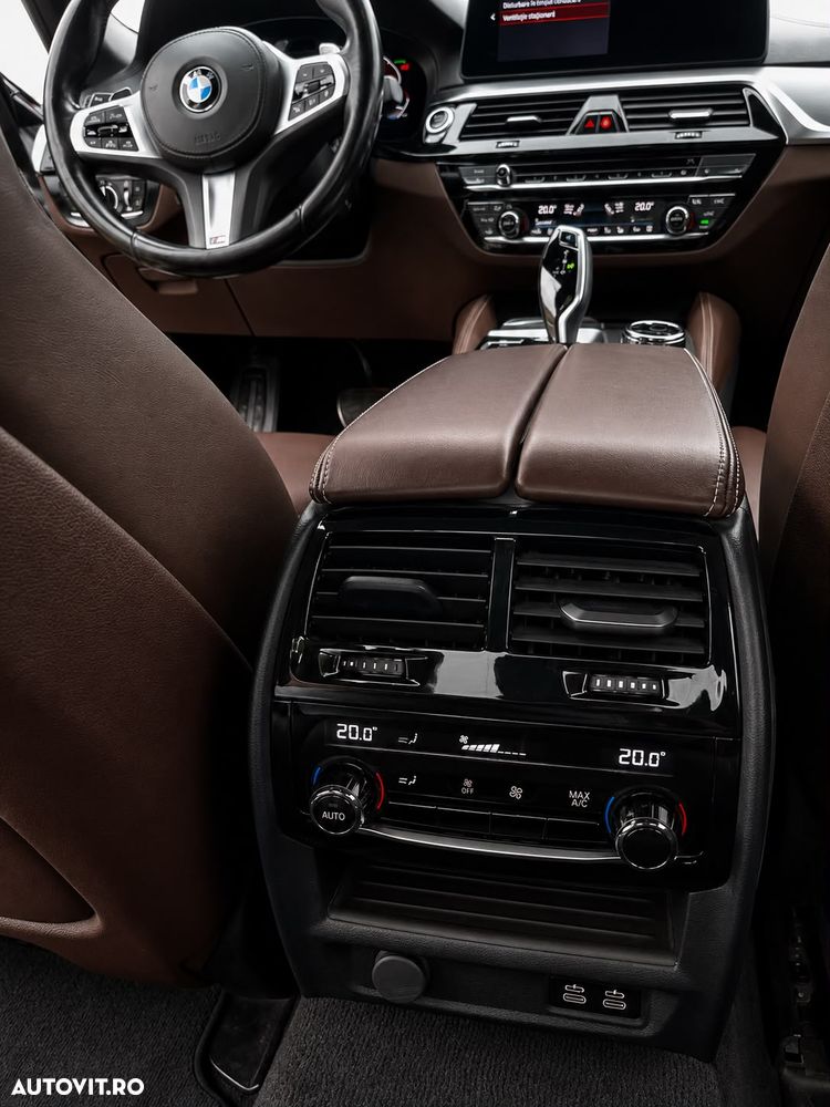 BMW Seria 5 530d xDrive Aut. - 7