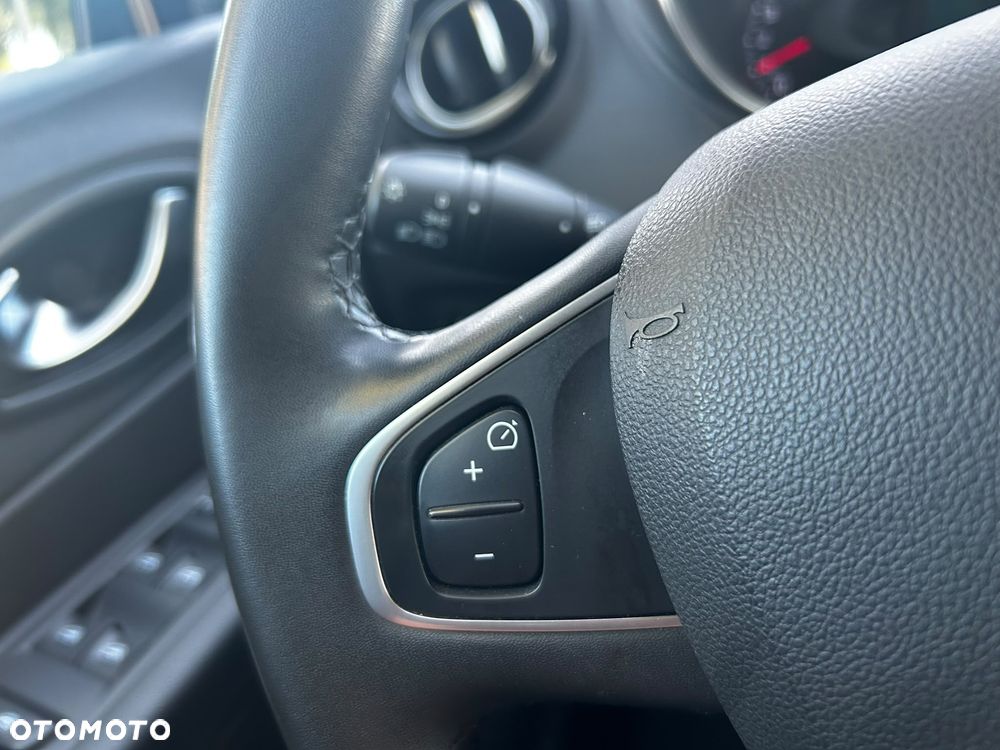 Renault Captur - 30