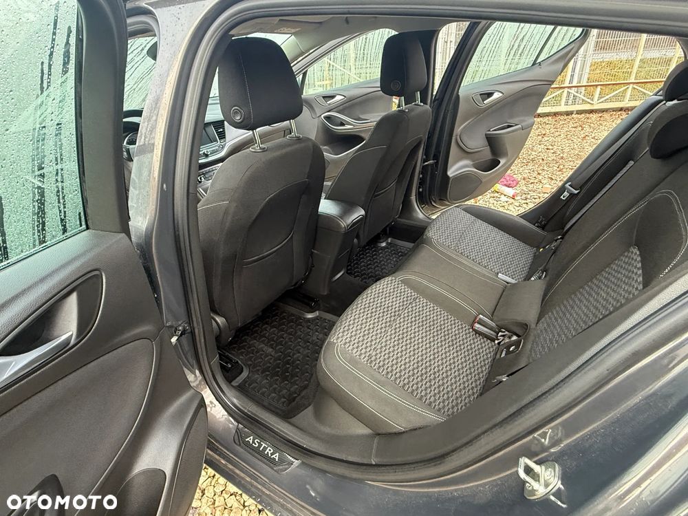 Opel Astra 1.4 Turbo Innovation - 25