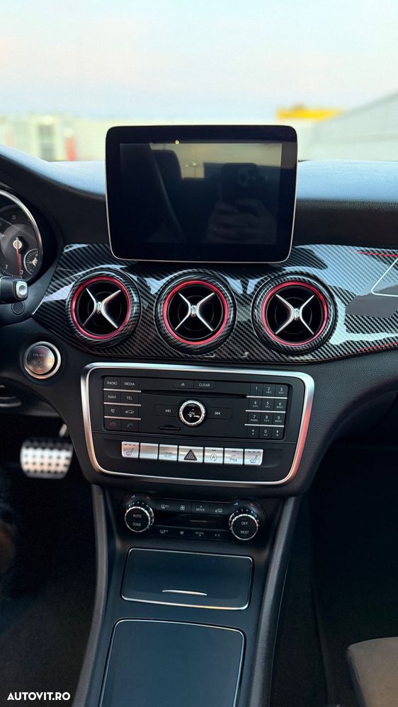 Mercedes-Benz CLA 200 - 8