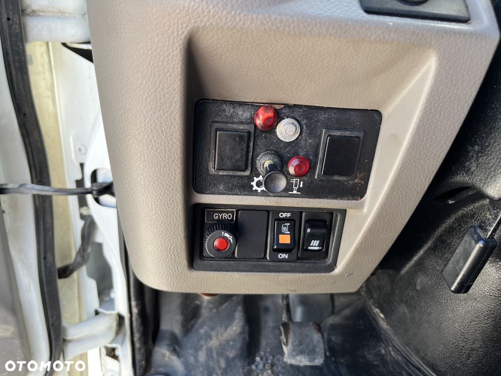 Nissan Cabstar - 14