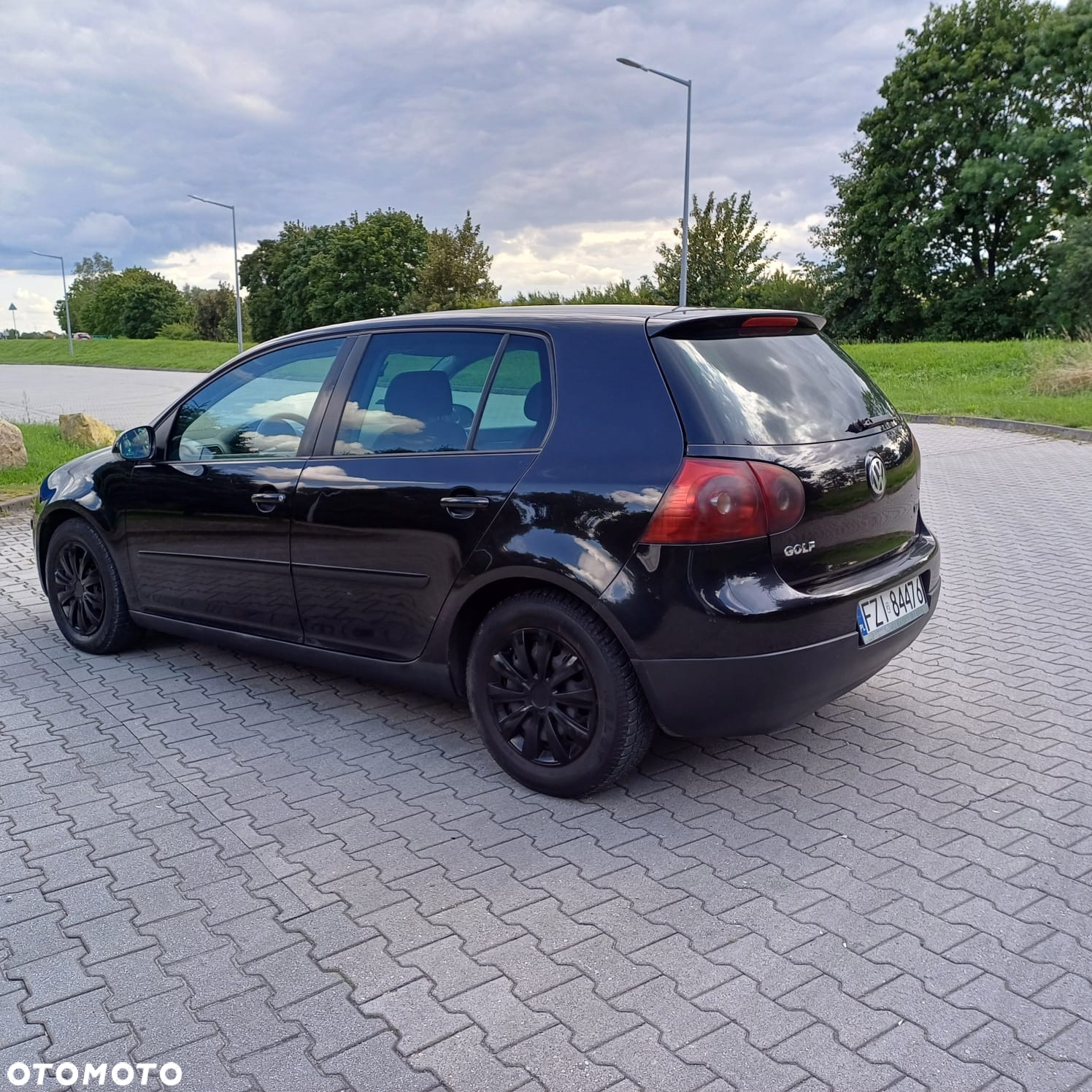 Volkswagen Golf 1.6 Goal - 18