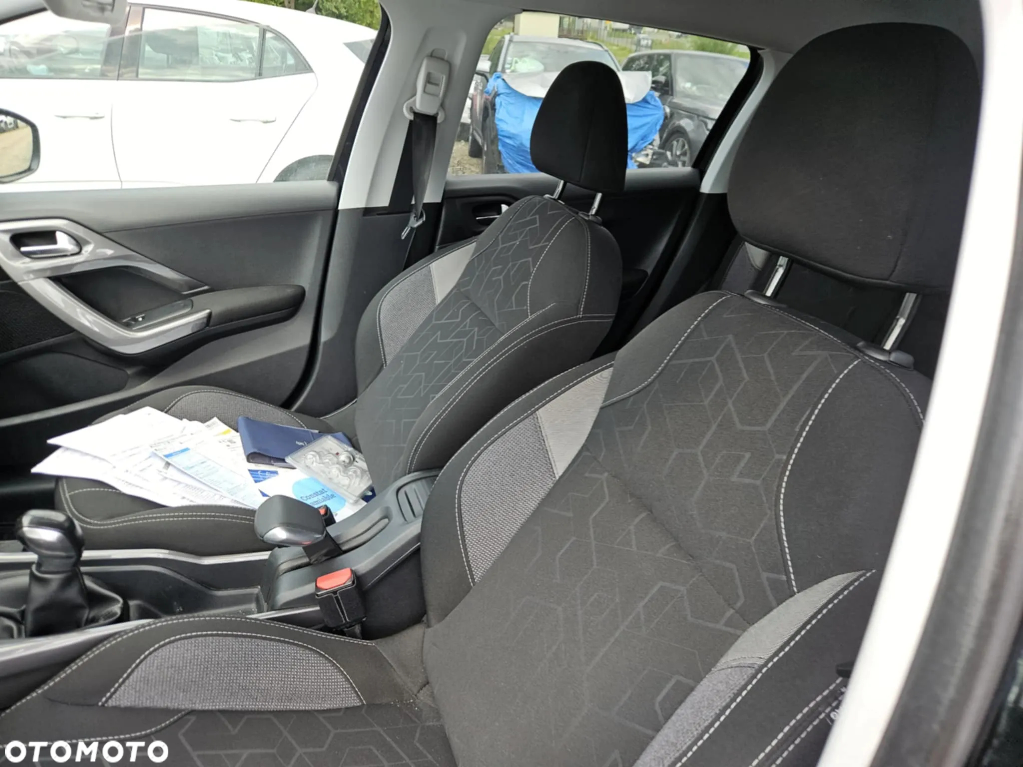 Peugeot 2008 1.6 BlueHDi Style - 20