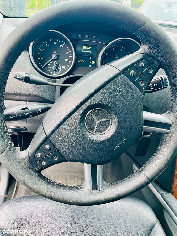 Mercedes-Benz ML 350 4-Matic - 8