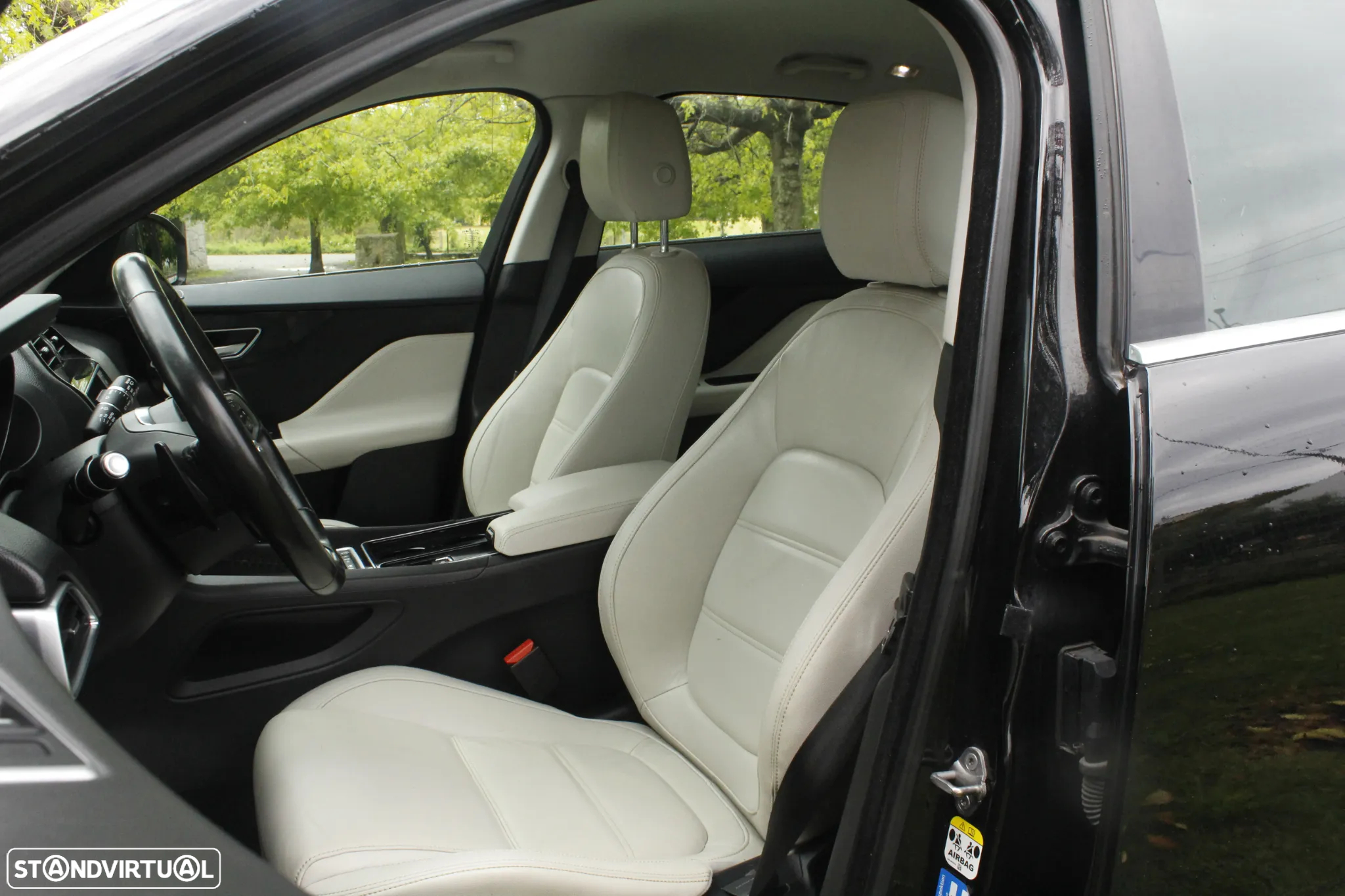 Jaguar F-Pace 2.0 i4D Prestige Aut. - 14