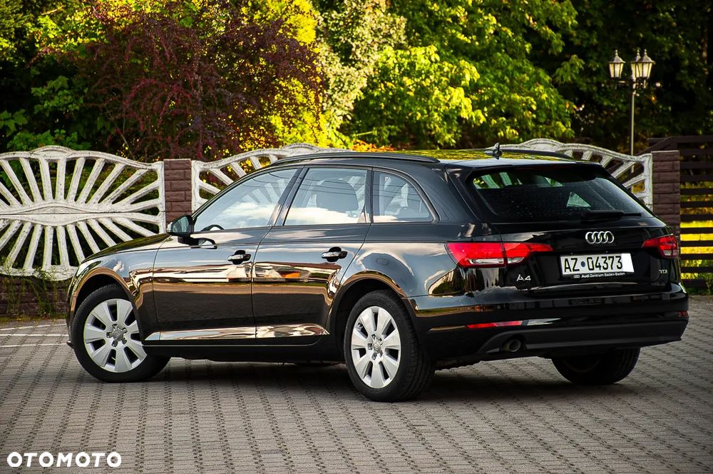 Audi A4 Avant 2.0 TDI - 16