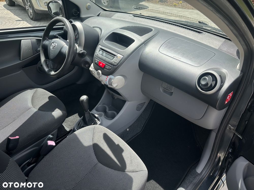 Toyota Aygo - 10