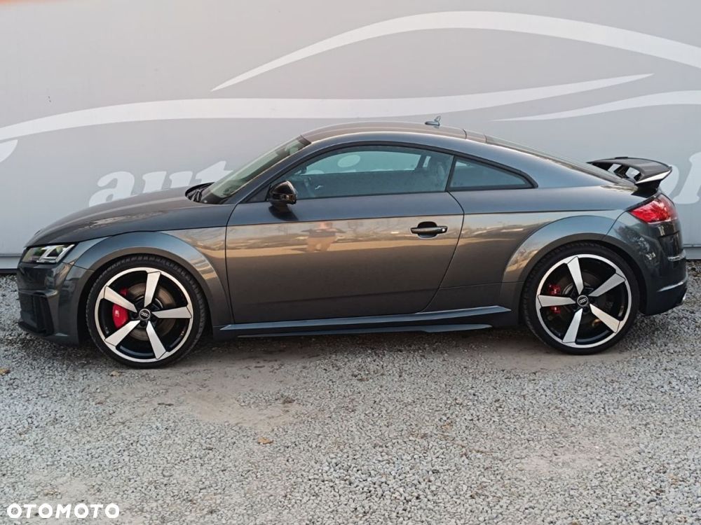 Audi TT S Coupé - 17