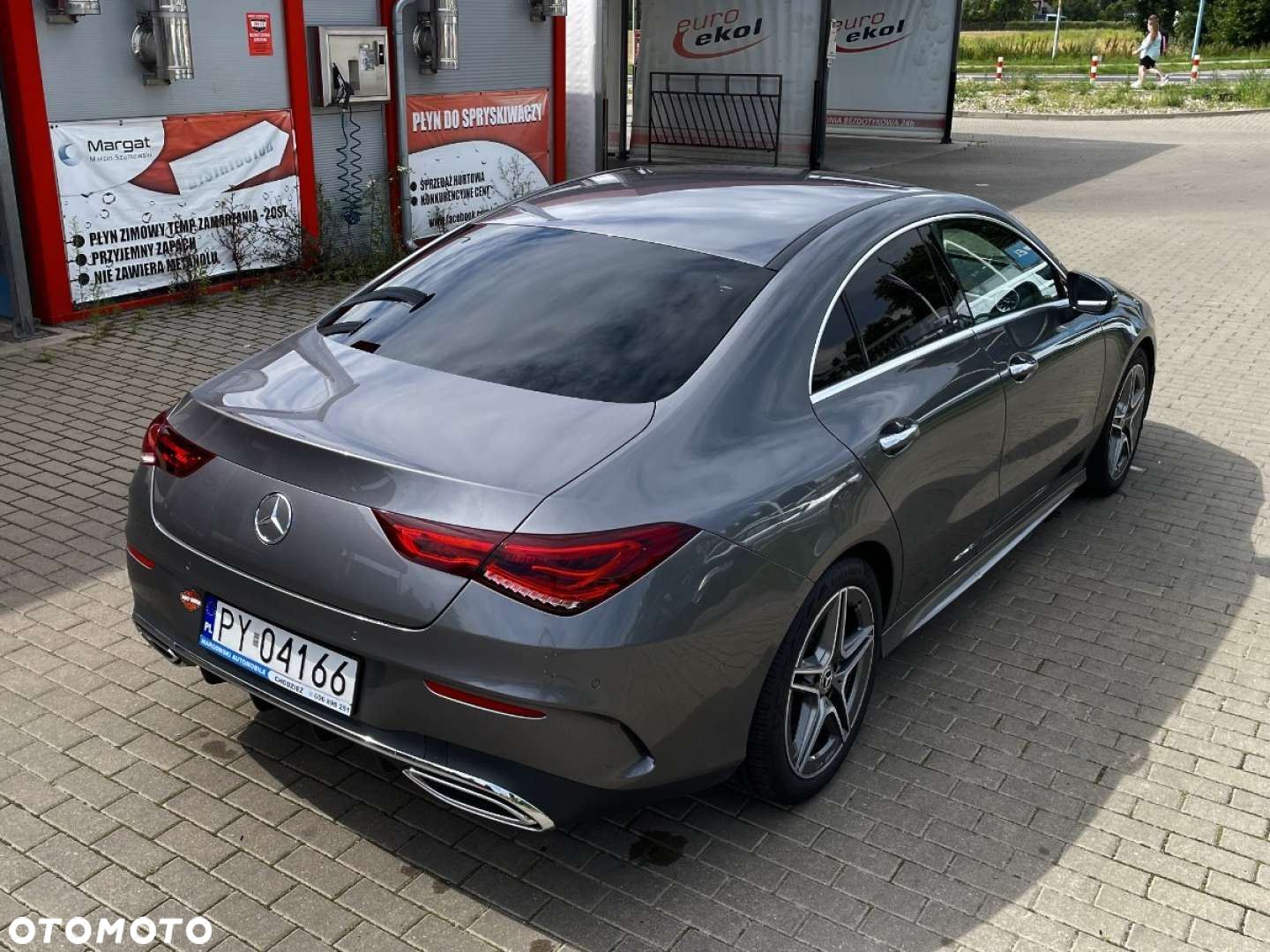 Mercedes-Benz CLA - 12