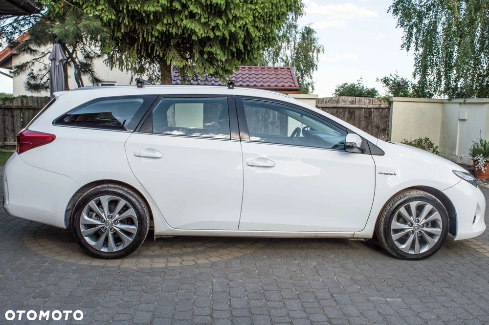 Toyota Auris - 11