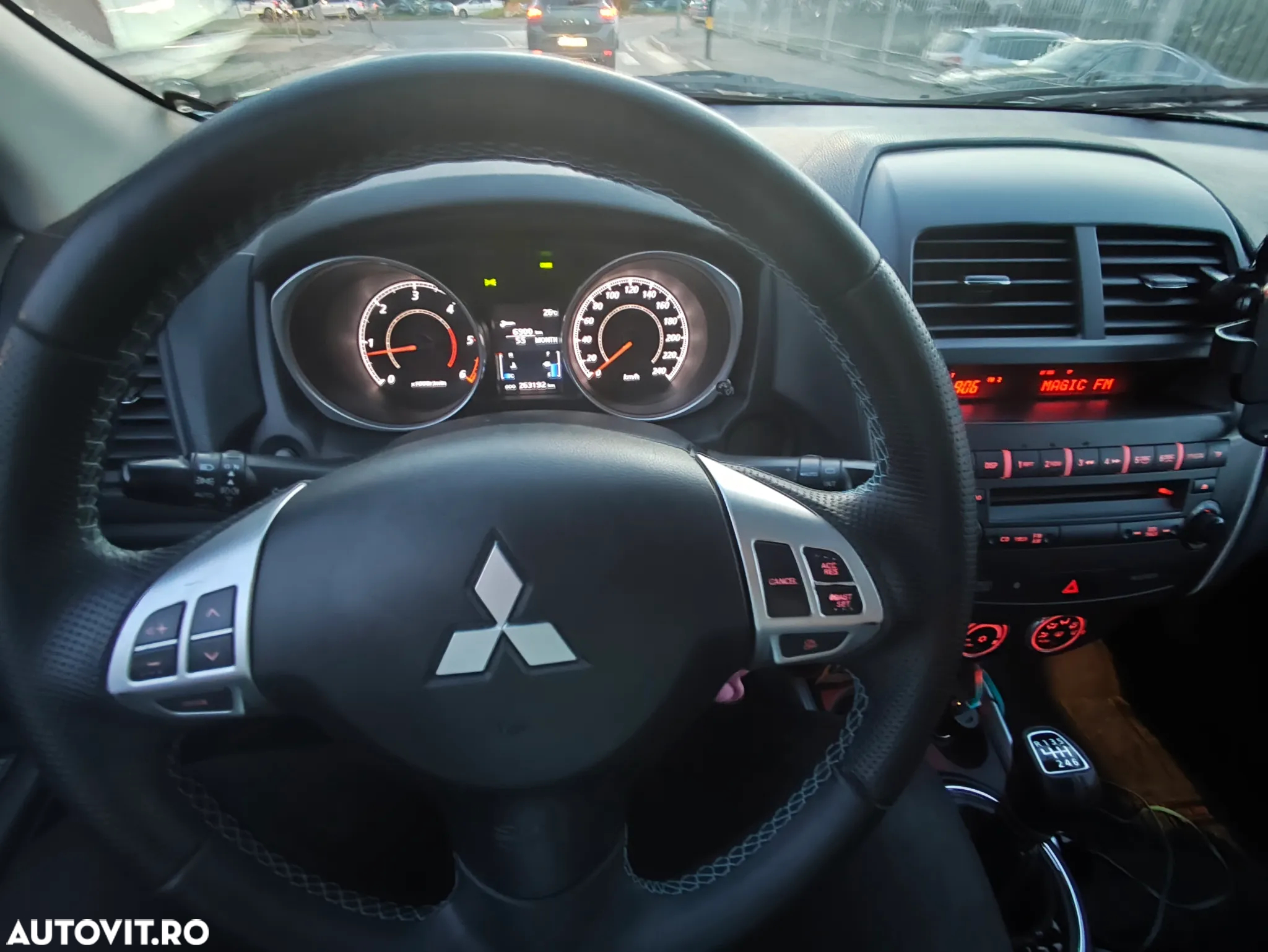 Mitsubishi ASX 1.8 DID 2WD Intense A15 - 3