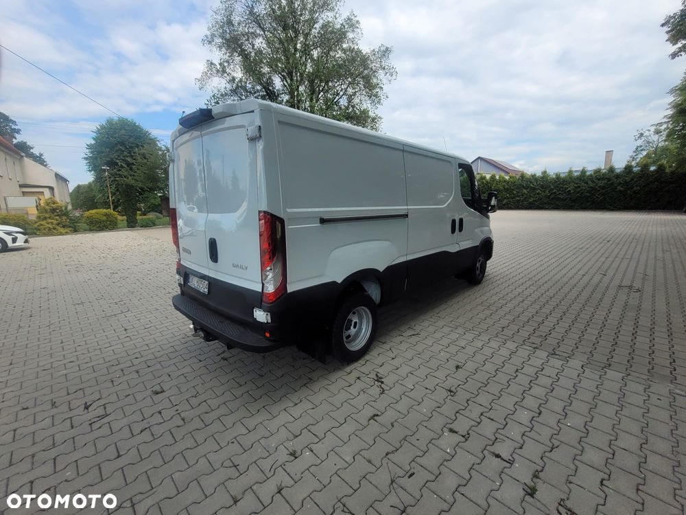Iveco Daily - 12