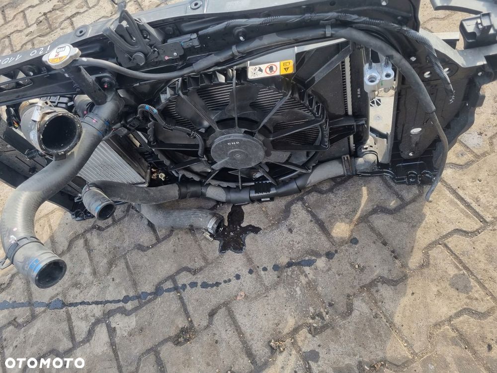 Pas przedni chłodnice Hyundai i20 I lift 1.1 CRDI - 4