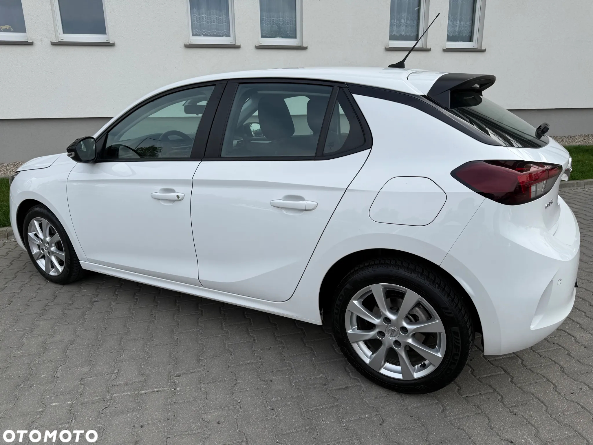 Opel Corsa 1.5 D Edition S&S - 4