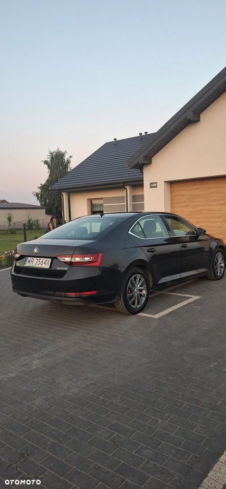 Skoda Superb 1.8 TSI Ambition DSG - 7