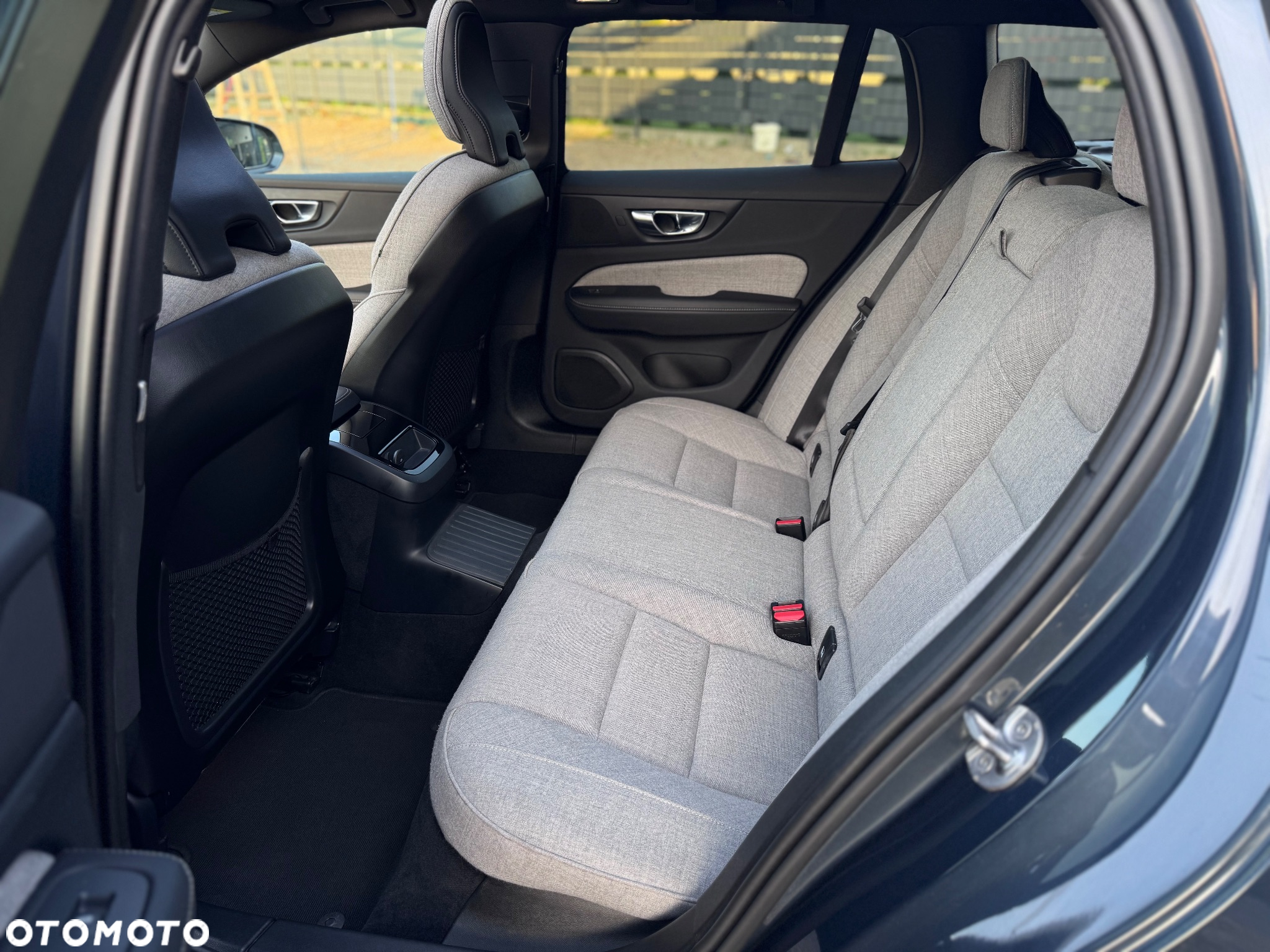 Volvo V60 T6 AWD Recharge Geartronic Inscription - 25