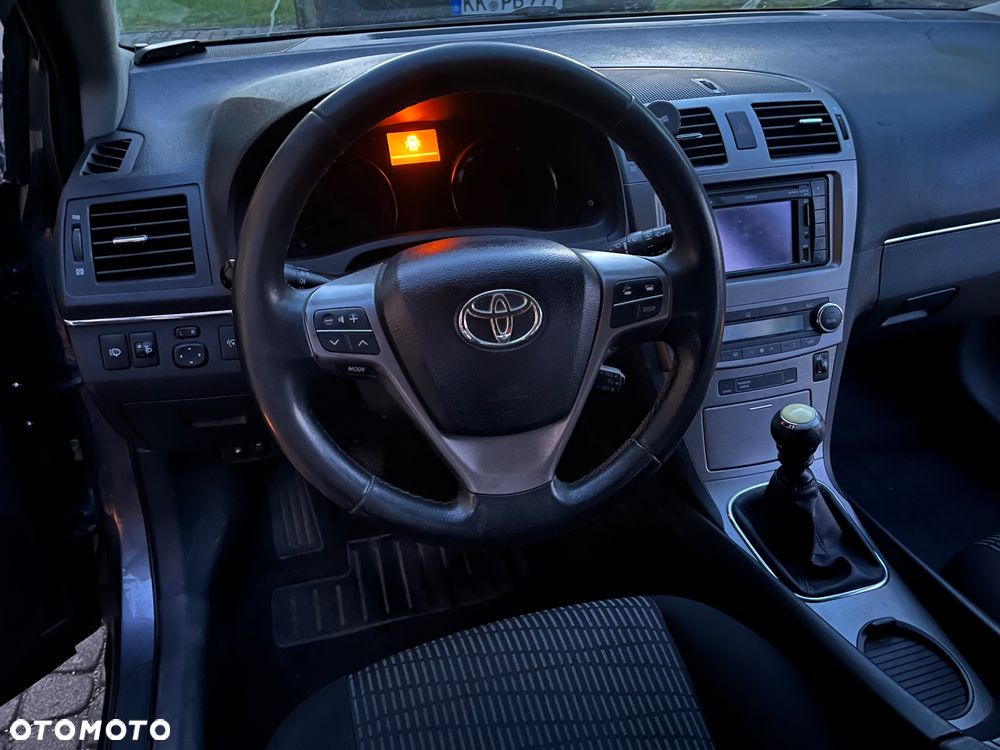 Toyota Avensis 2.0 D-4D Executive - 13
