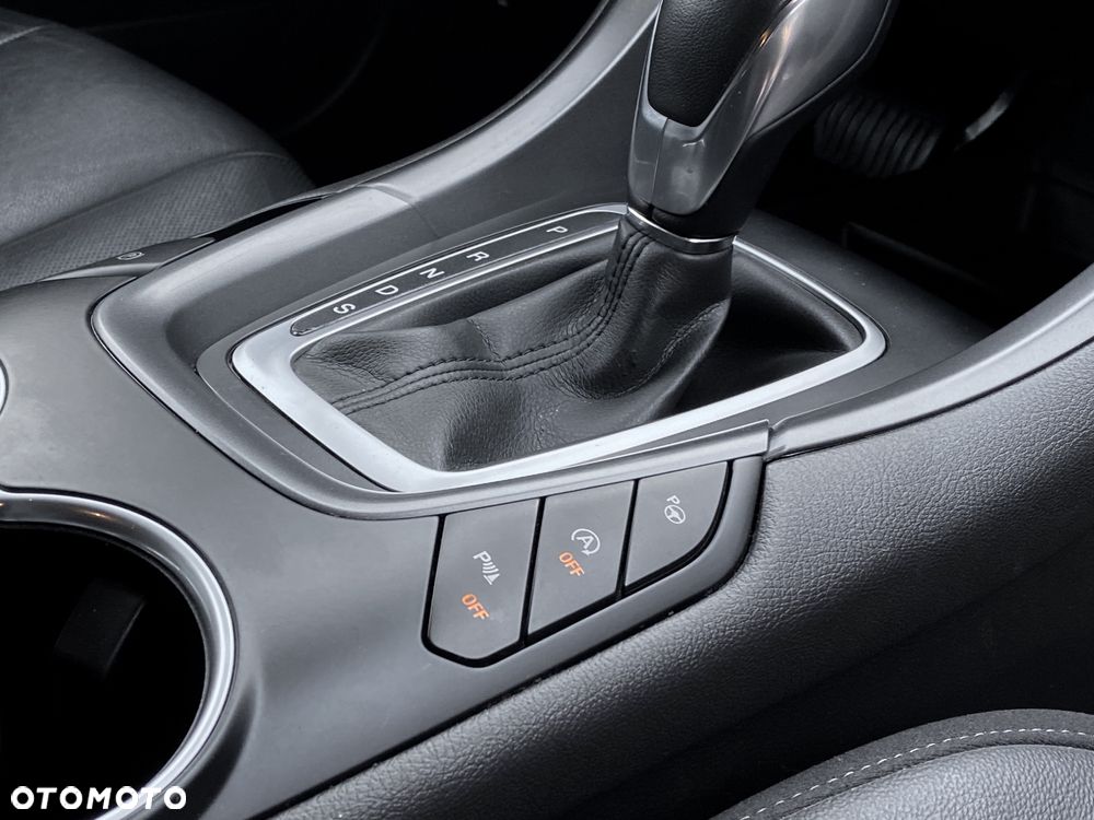 Ford Mondeo SW 2.0 TDCi S&S PowerShift-Aut Titanium - 38