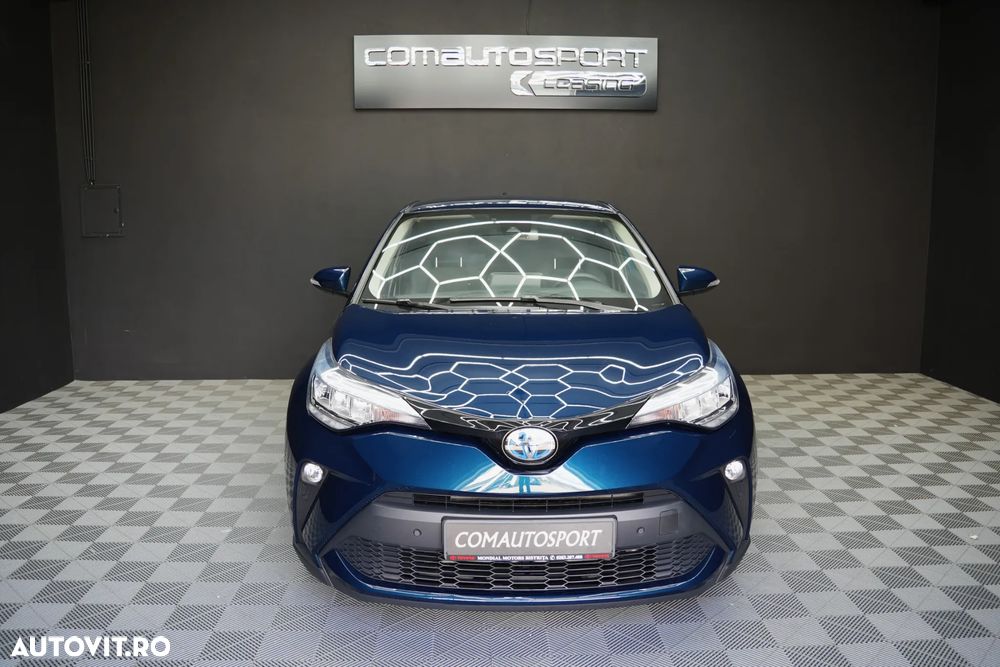 Toyota C-HR 1.8 HSD 122 CP 4x2 CVT Cult - 2