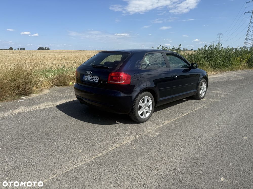 Audi A3 Sportback - 3