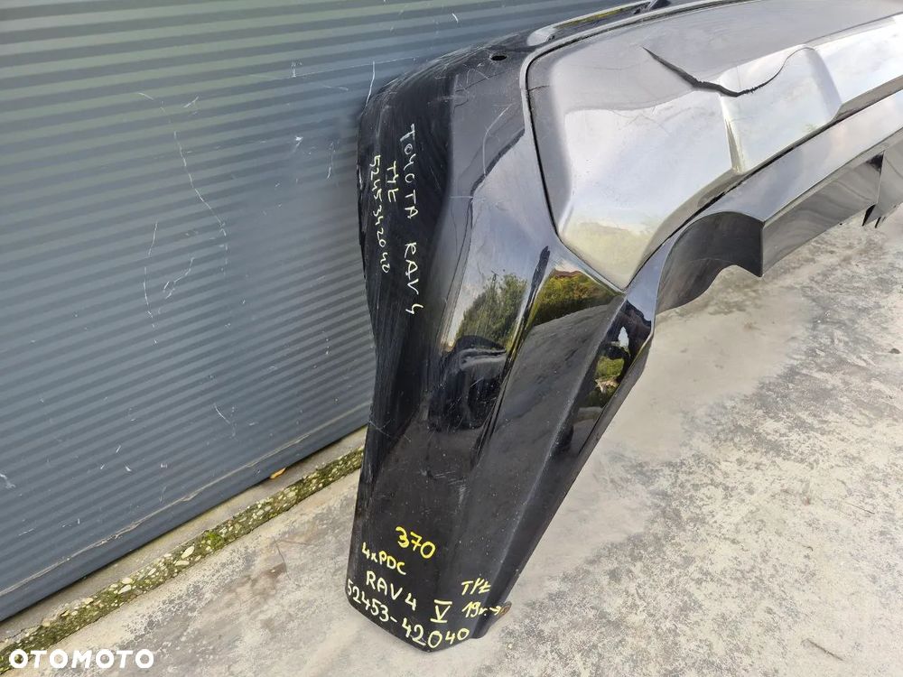 ZDERZAK TYŁ TOYOTA RAV 4 V - 3