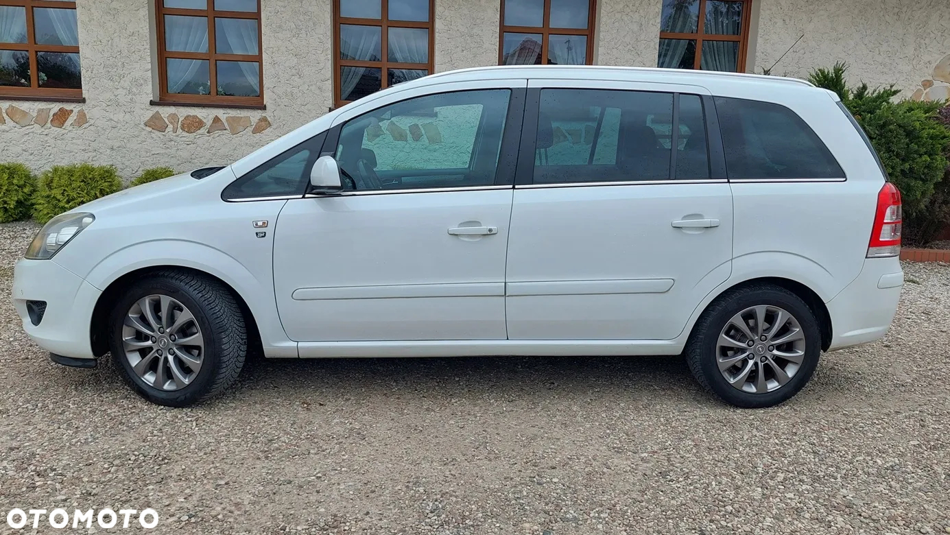 Opel Zafira - 18